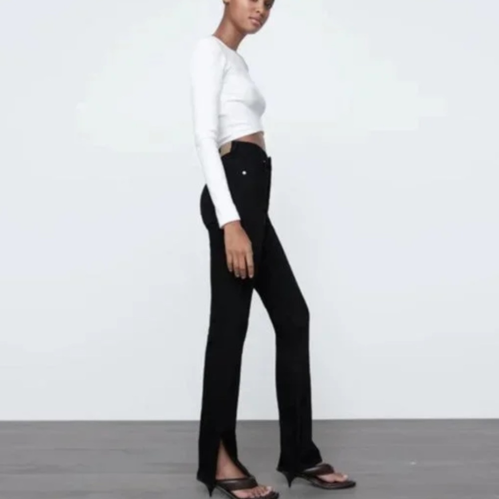 Black Zara Jeans with Split Hem - size 4
